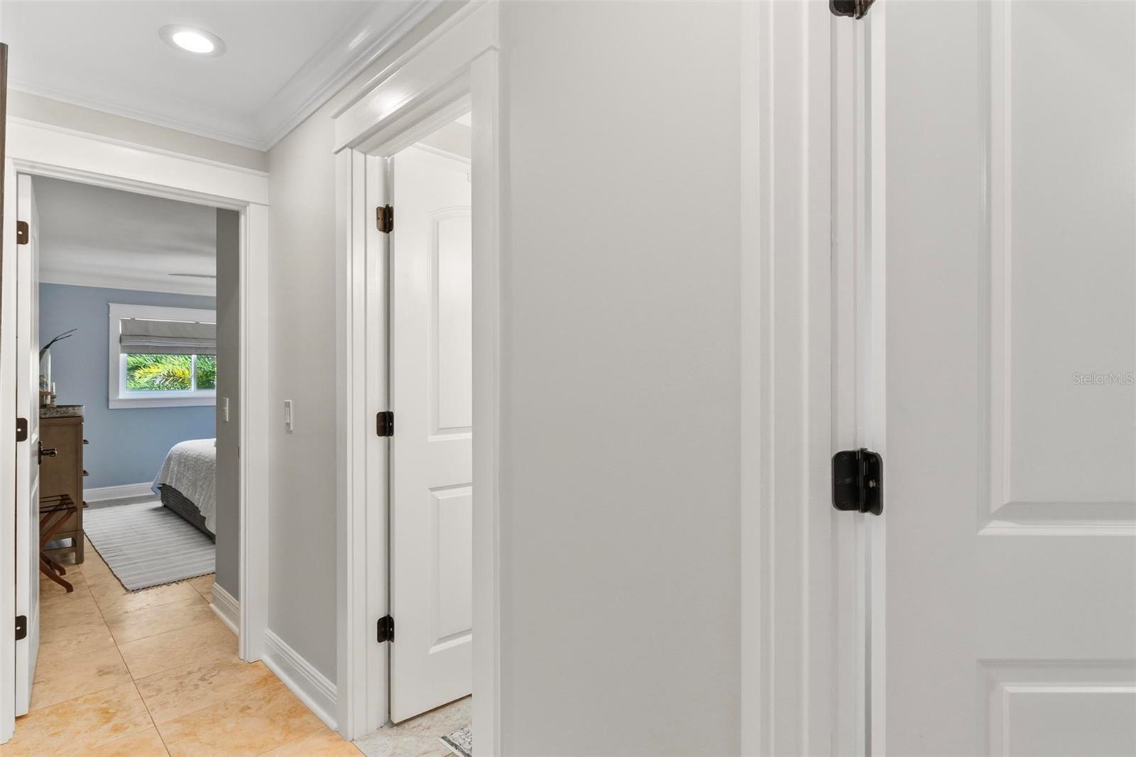6 Colony Court