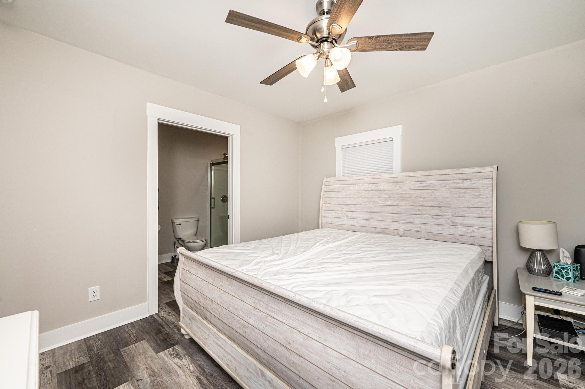 308 W Sycamore Street