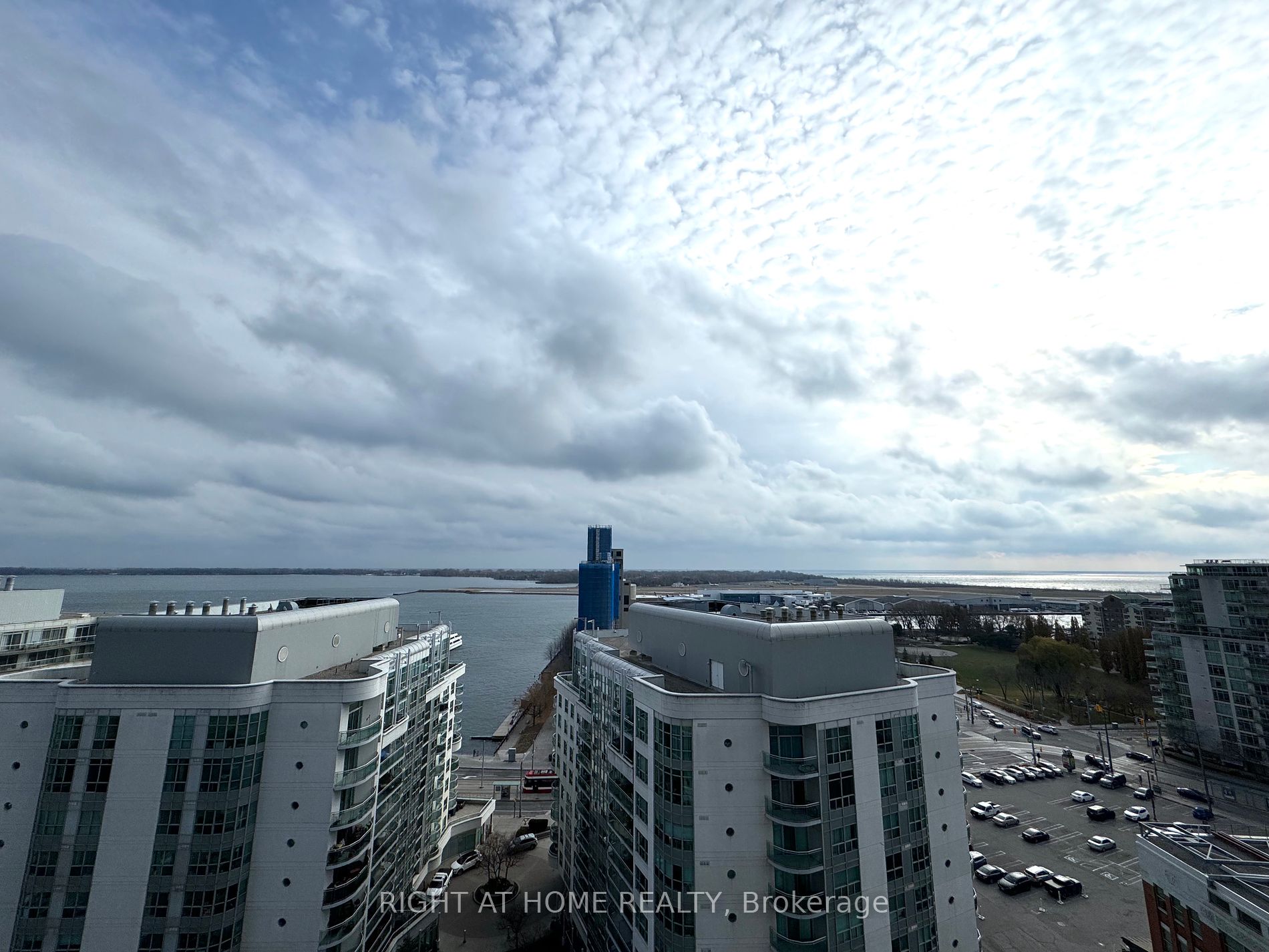 38 Dan Leckie Way 1815