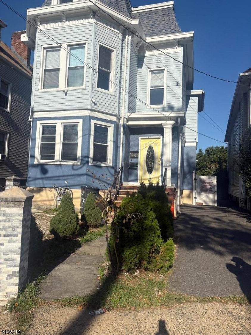 407 Chilton St