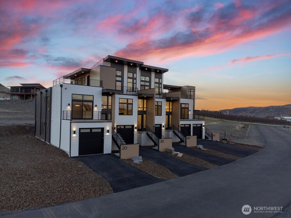 20 Chinook Drive