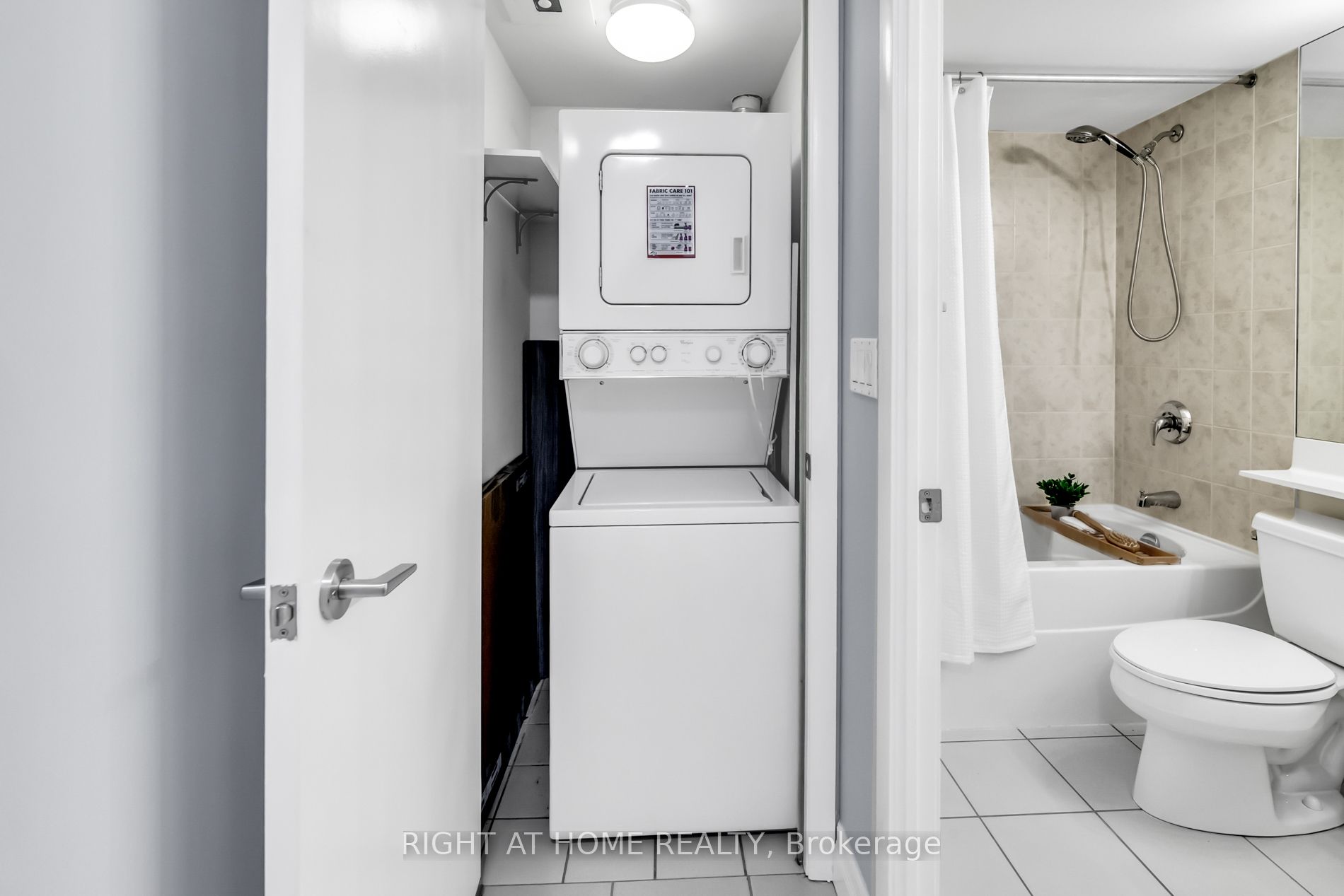 219 Fort York Blvd 721