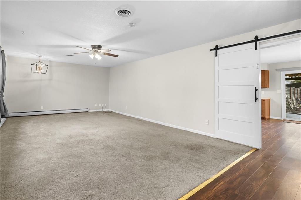 211 N Lincoln Street