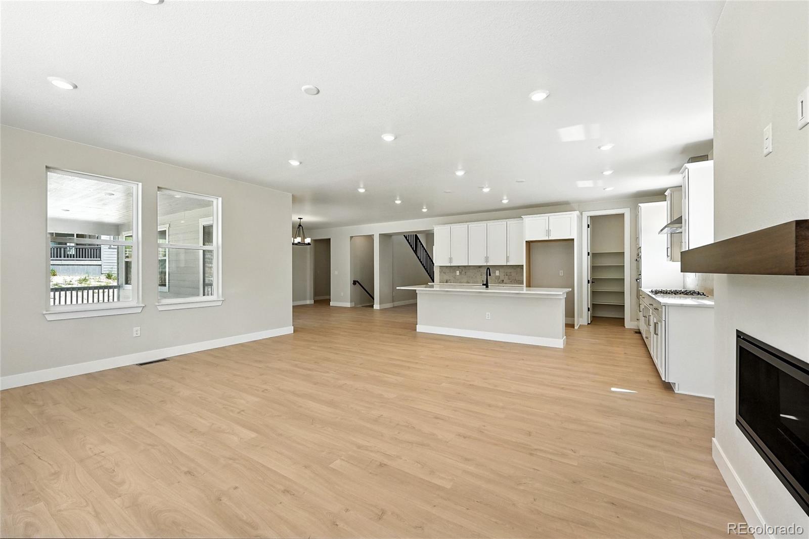 1672 Fox Trotter Point