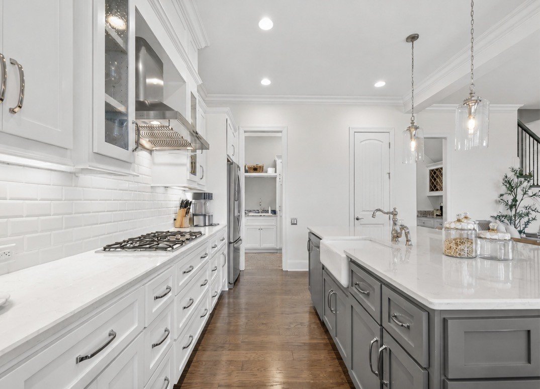 1244 Potter Ln