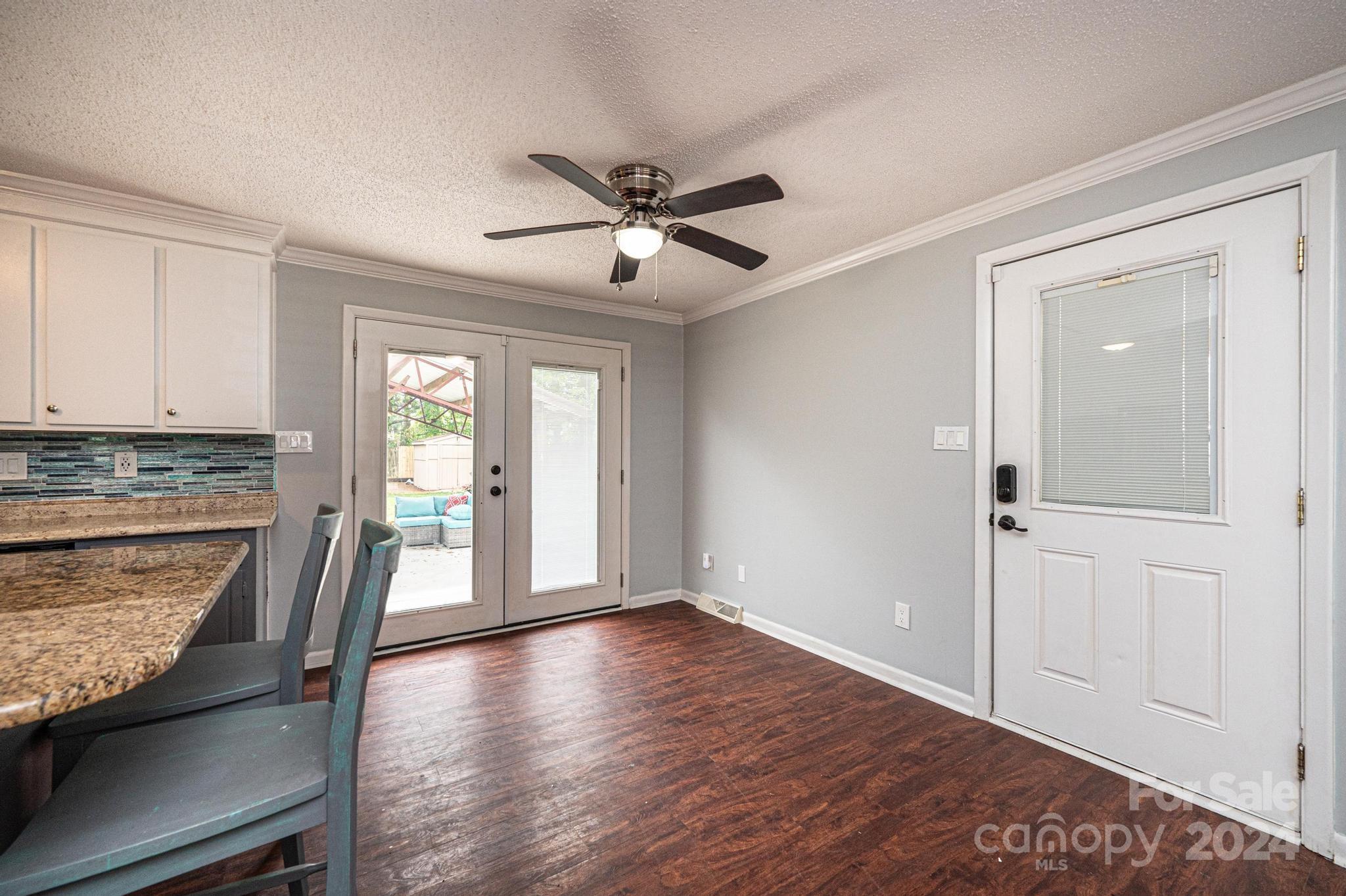 1661 Tanglewood Drive