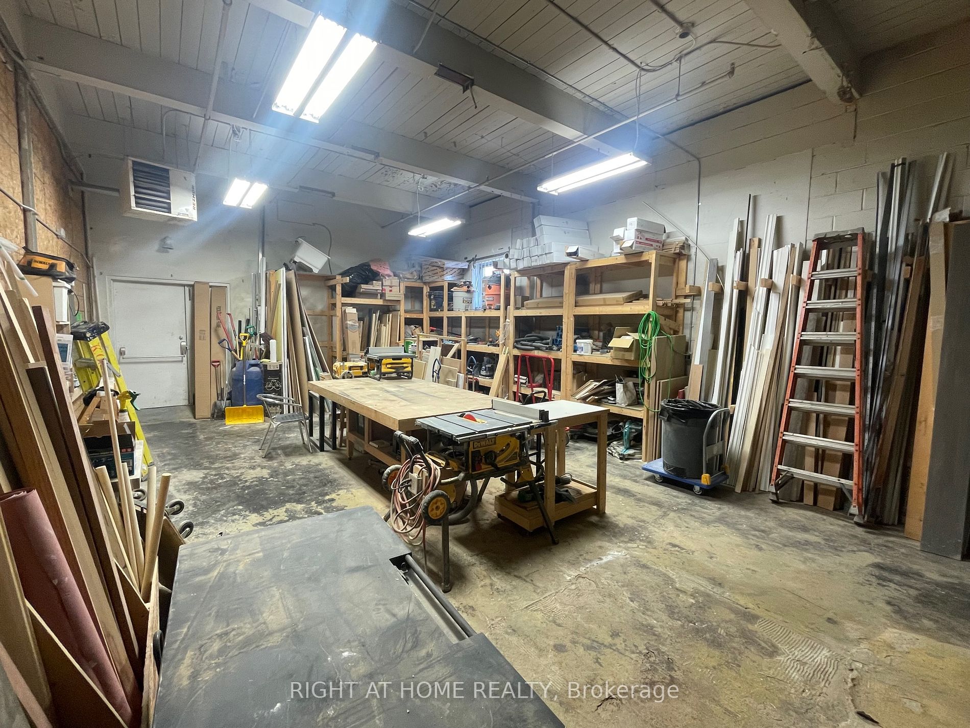 30 A&B Fordhouse Blvd