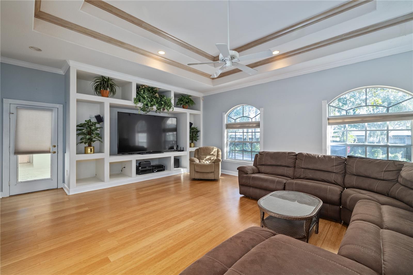 405 Chastain Road