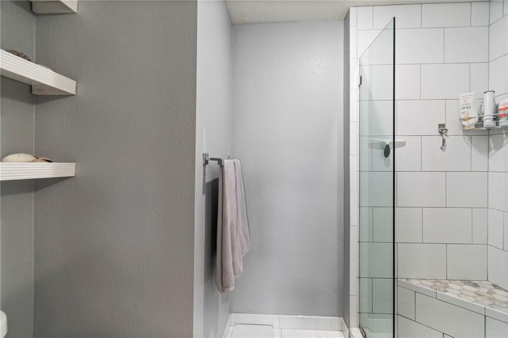 4004 NW 94th Terrace