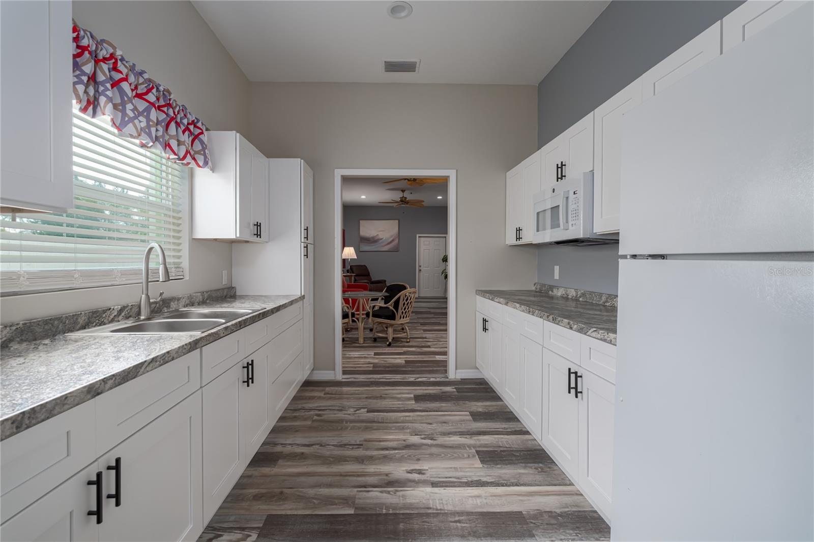 5318 Palmetto Point Drive