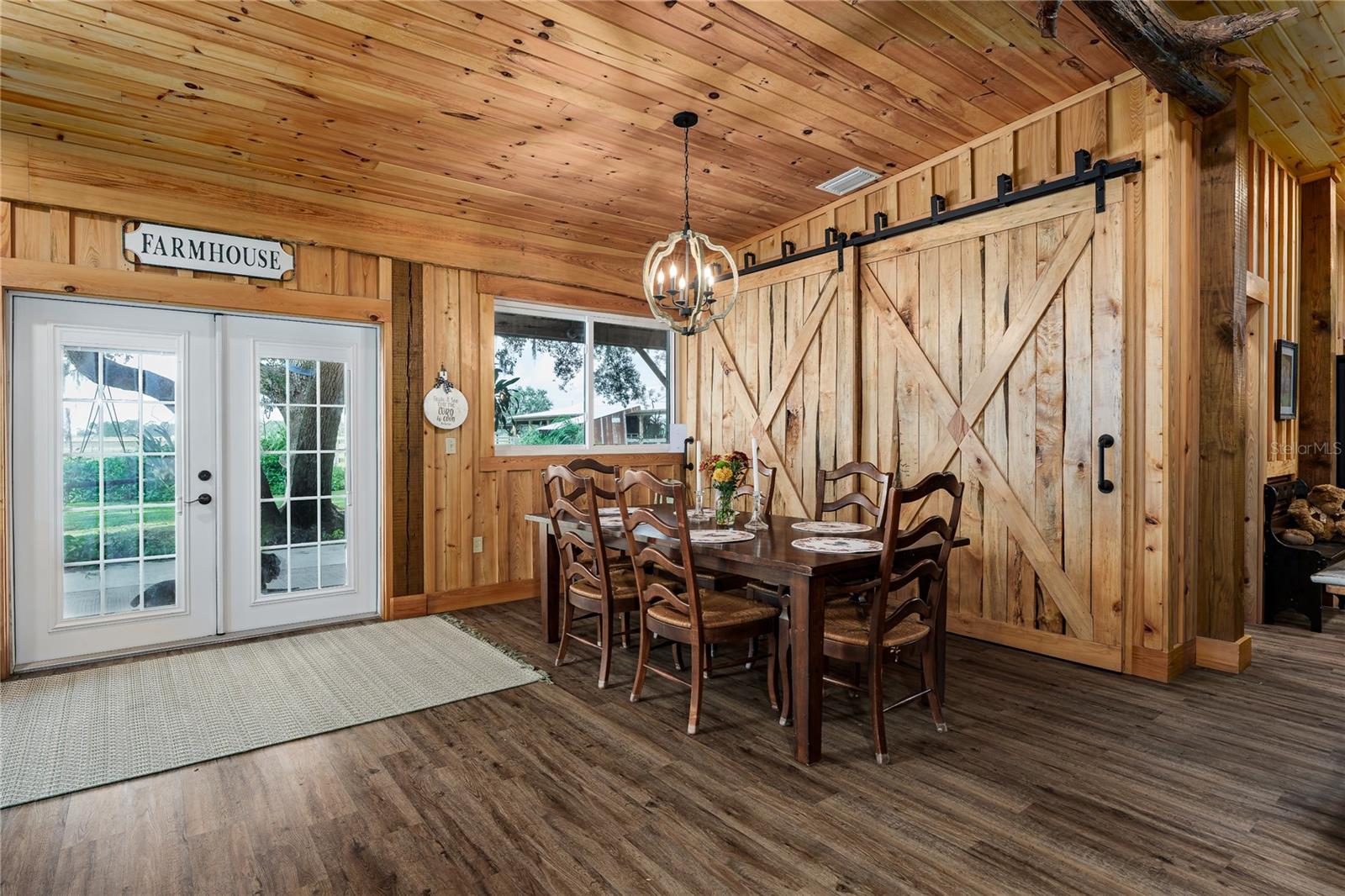 1126 & 1144 County Road 665