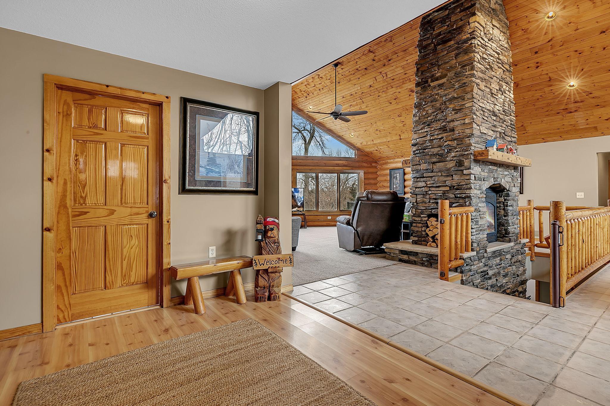 20368 Edgehill Circle