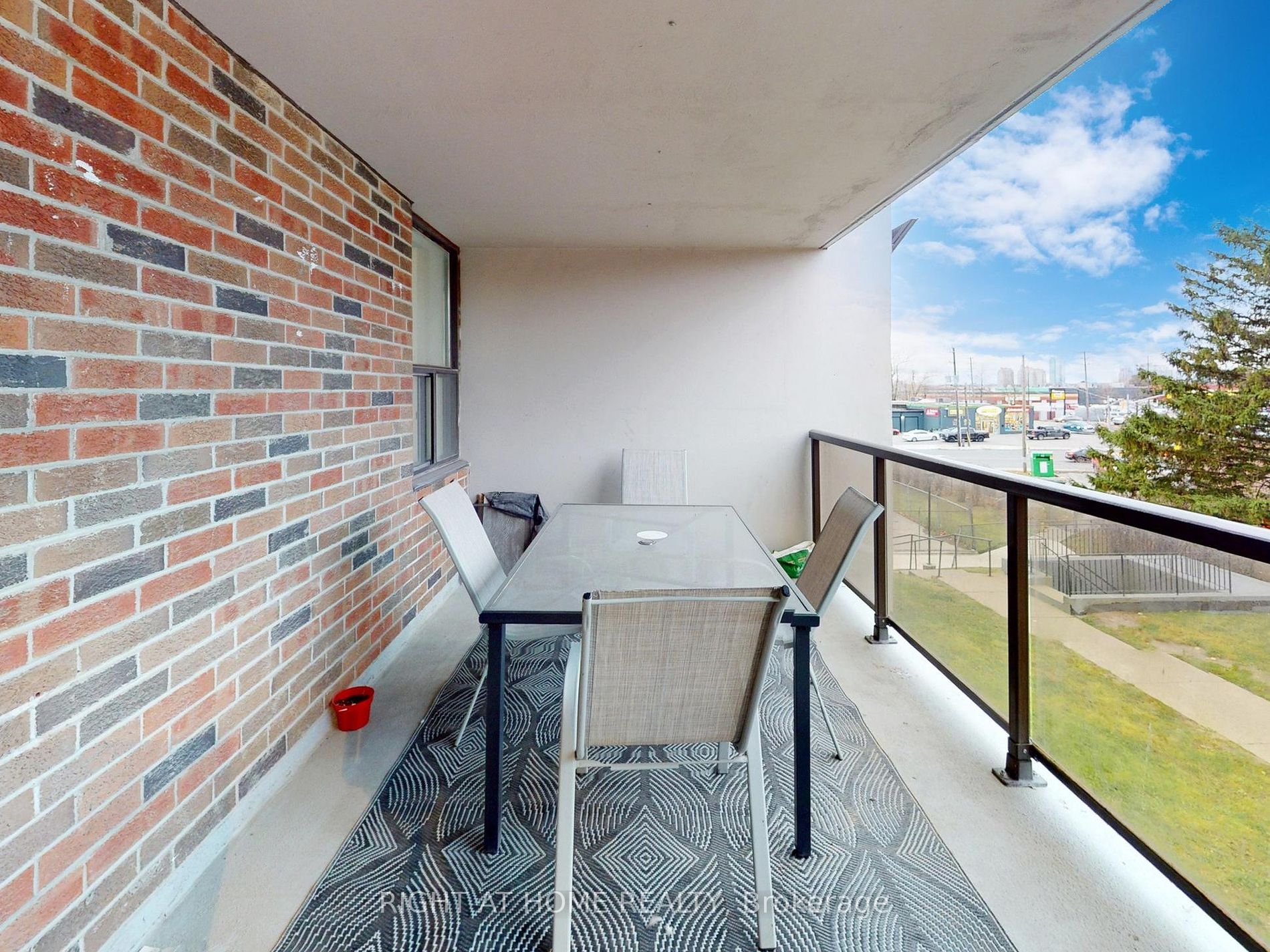 45 Sunrise Ave 214