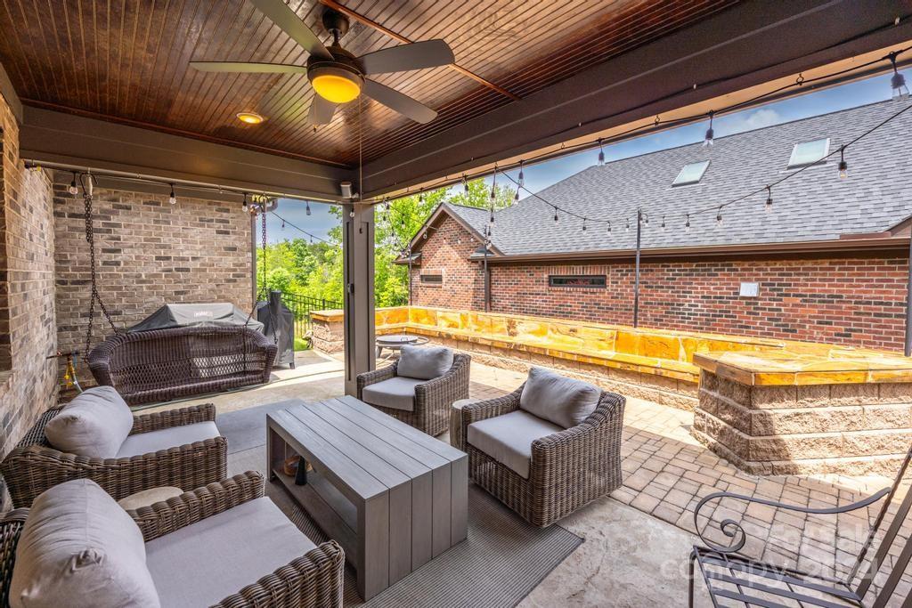 1446 Spring Ridge Lane