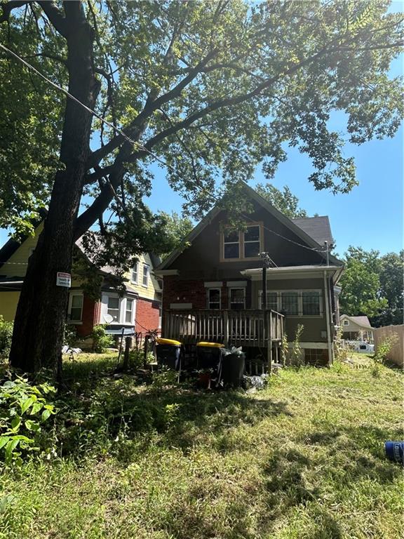 2512 Mersington Avenue