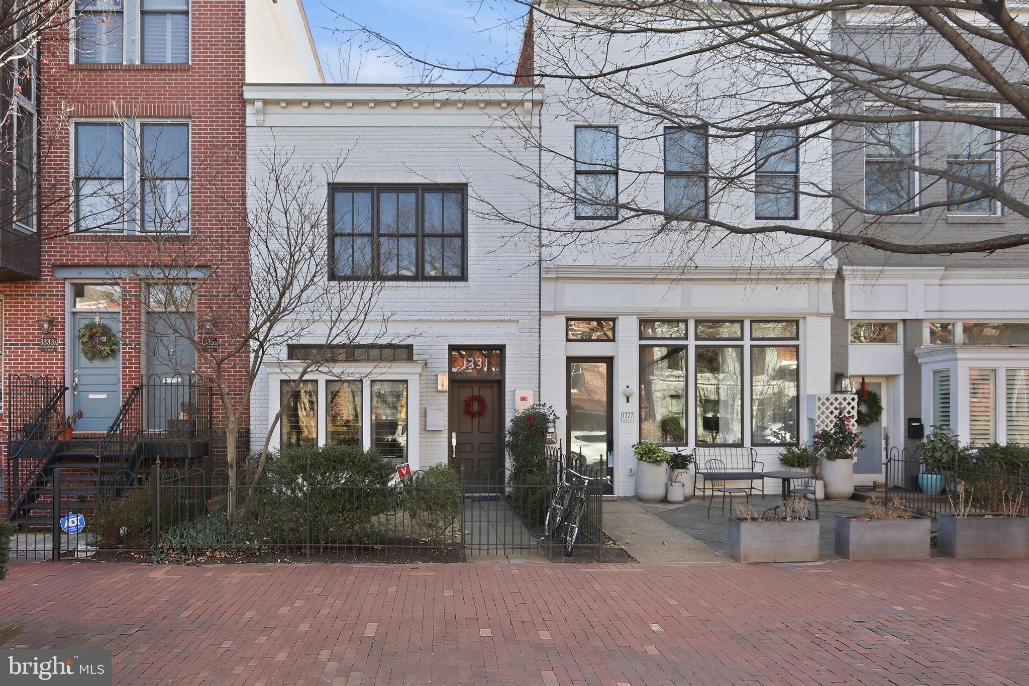 1331 Constitution Ave NE  