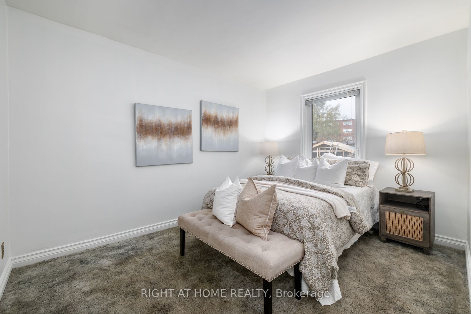 26 E Viewbank Rd