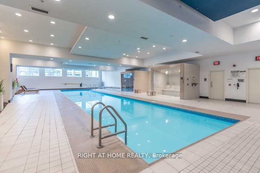 2191 Yonge St 1802