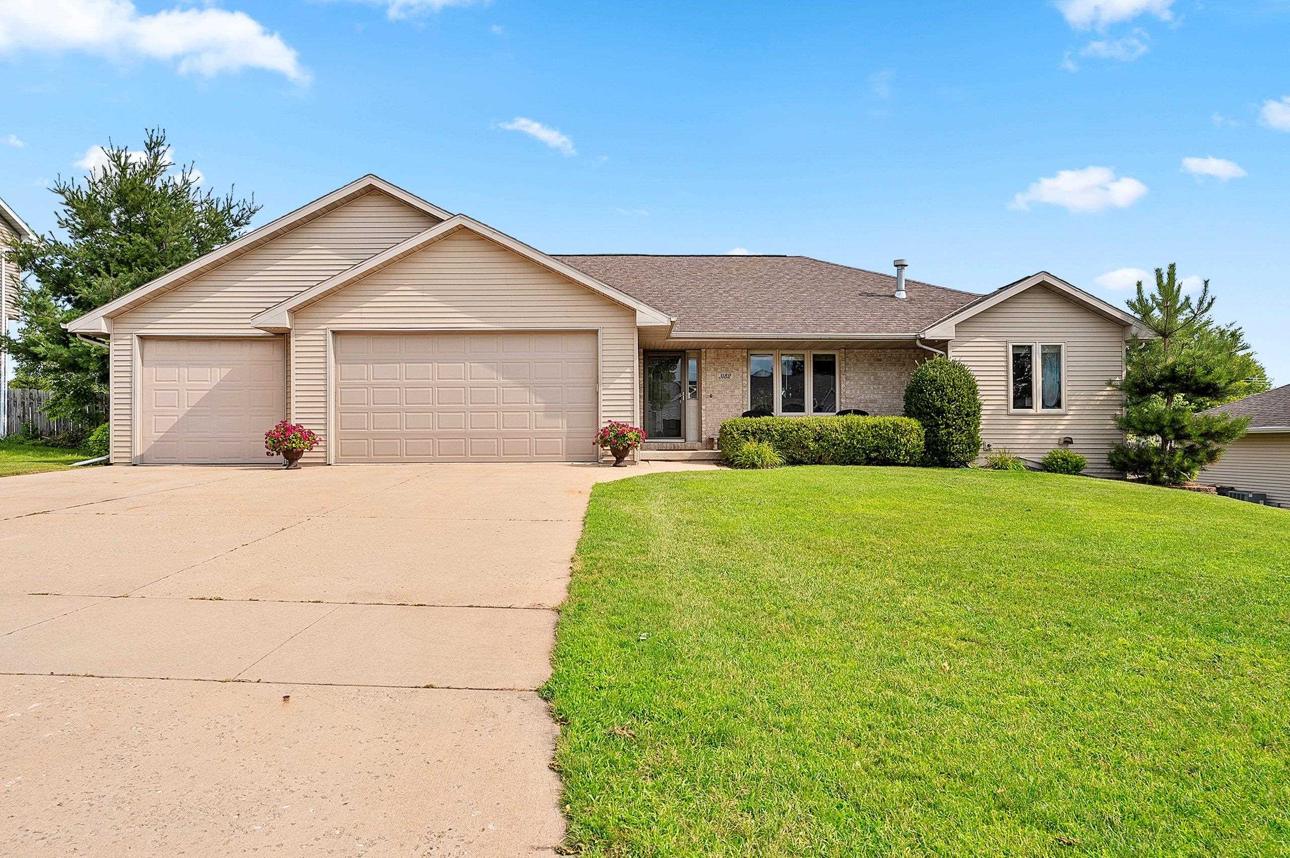 3182 Primrose Lane