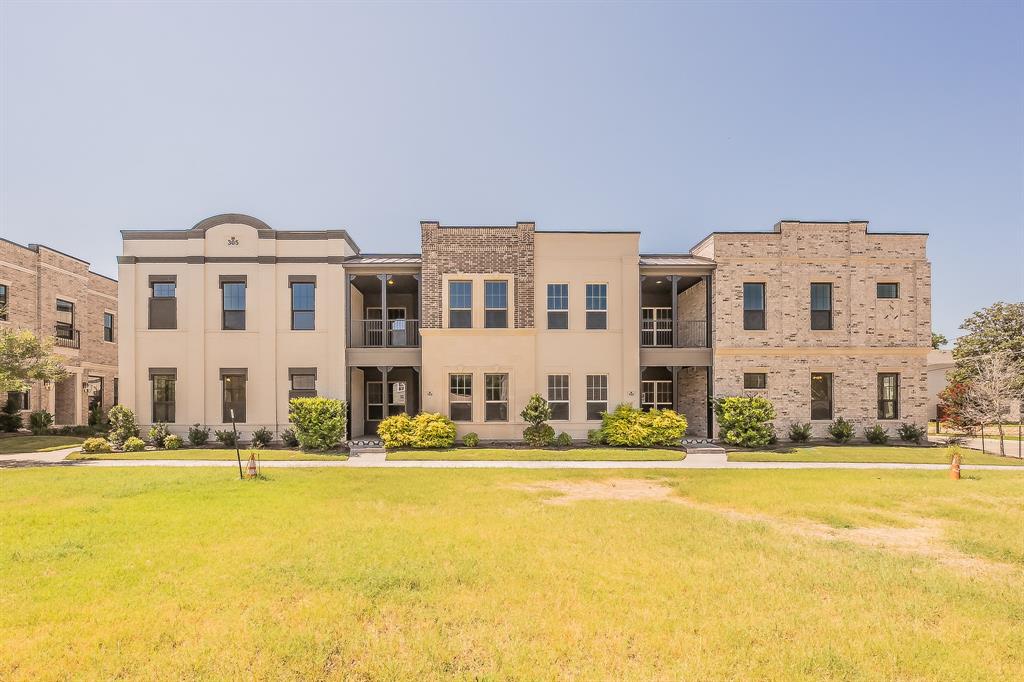 305 Sunset Lane 104
