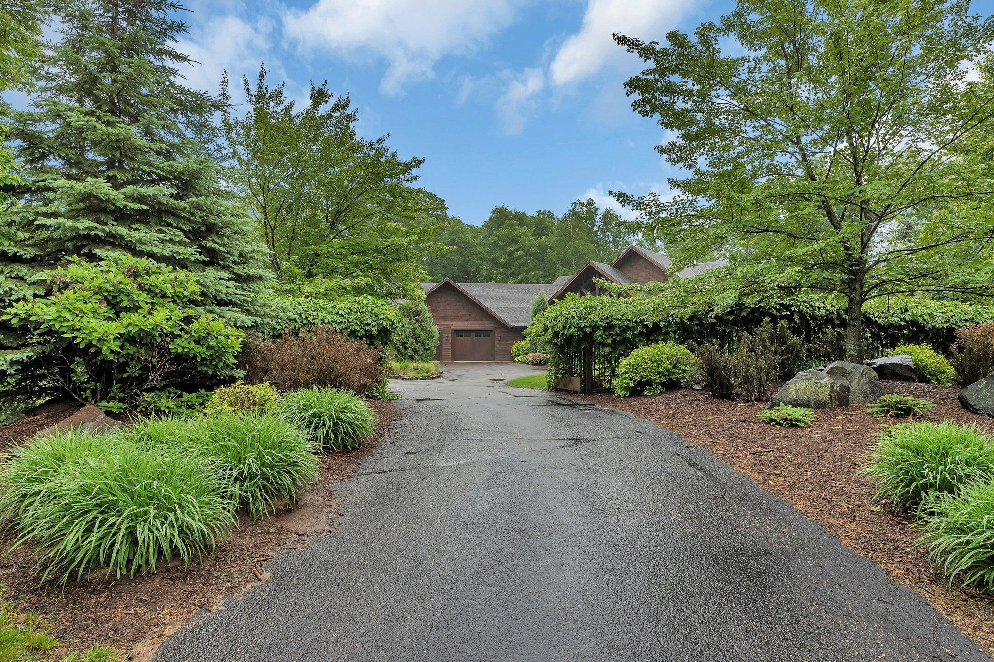 28894 Woodbrook Court