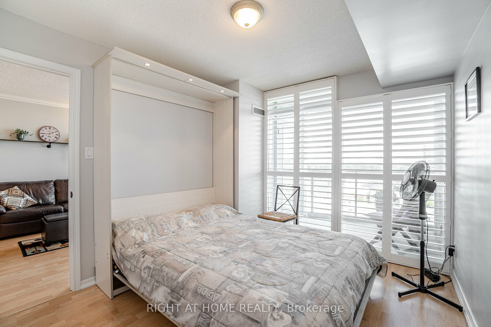 9 N George St 1303
