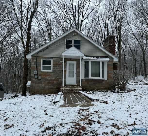 10 Woodside Drive