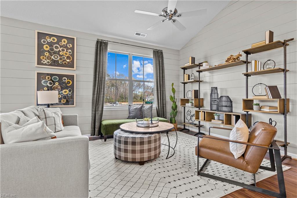 MM Allure Model @ Watermark