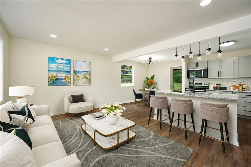 8032 Ne San Rafael Drive