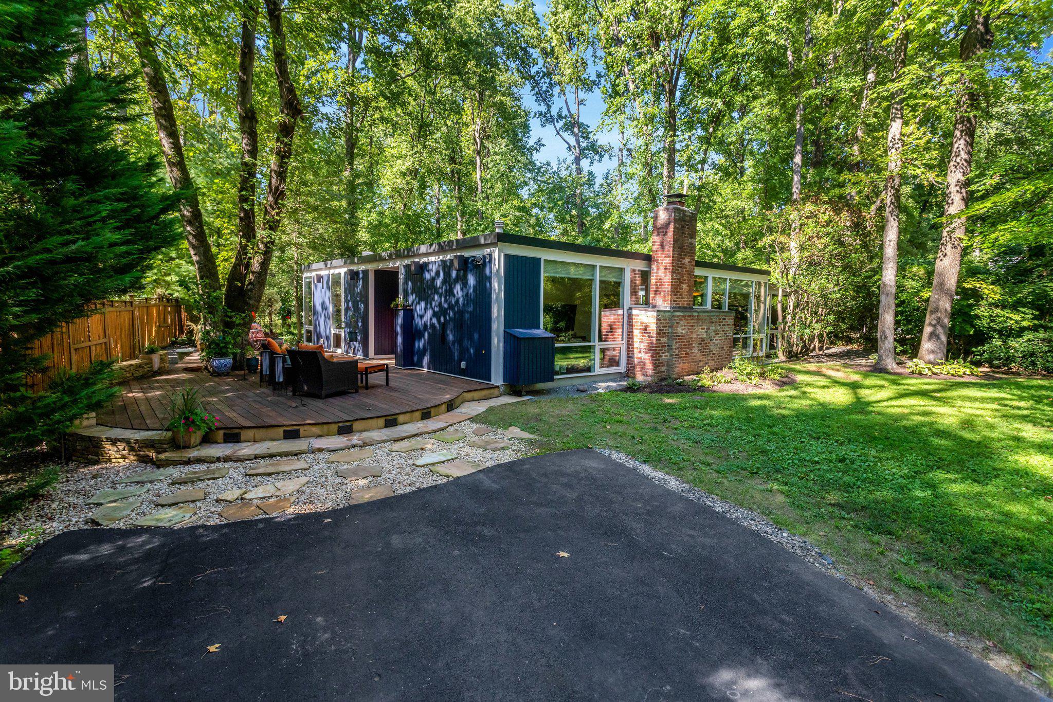 2412 Brentwood Place