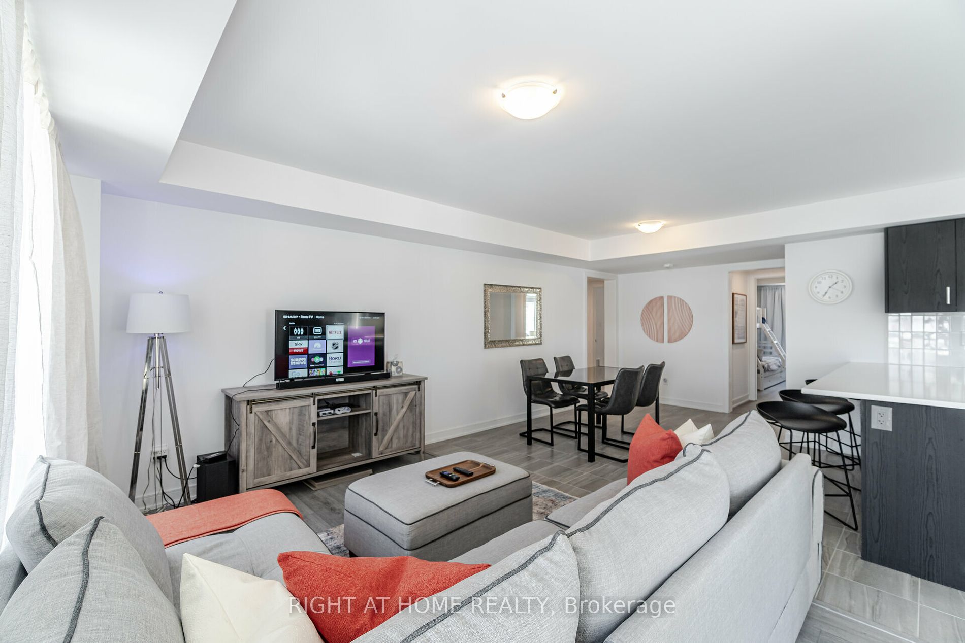 44 Magnolia Lane 24