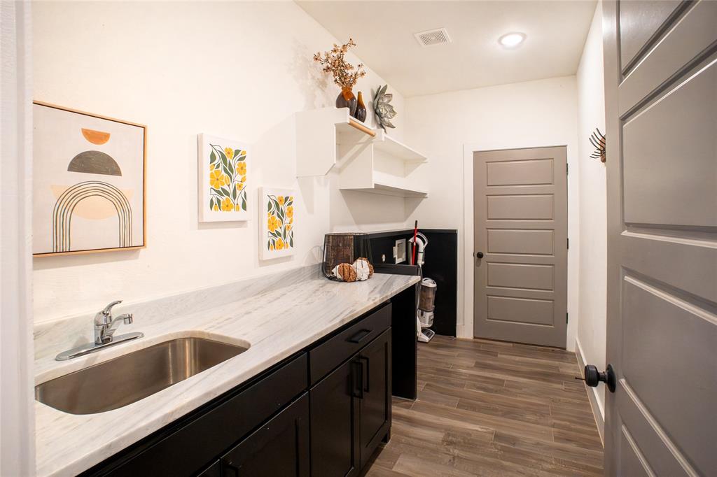 311 Dobbs Trail