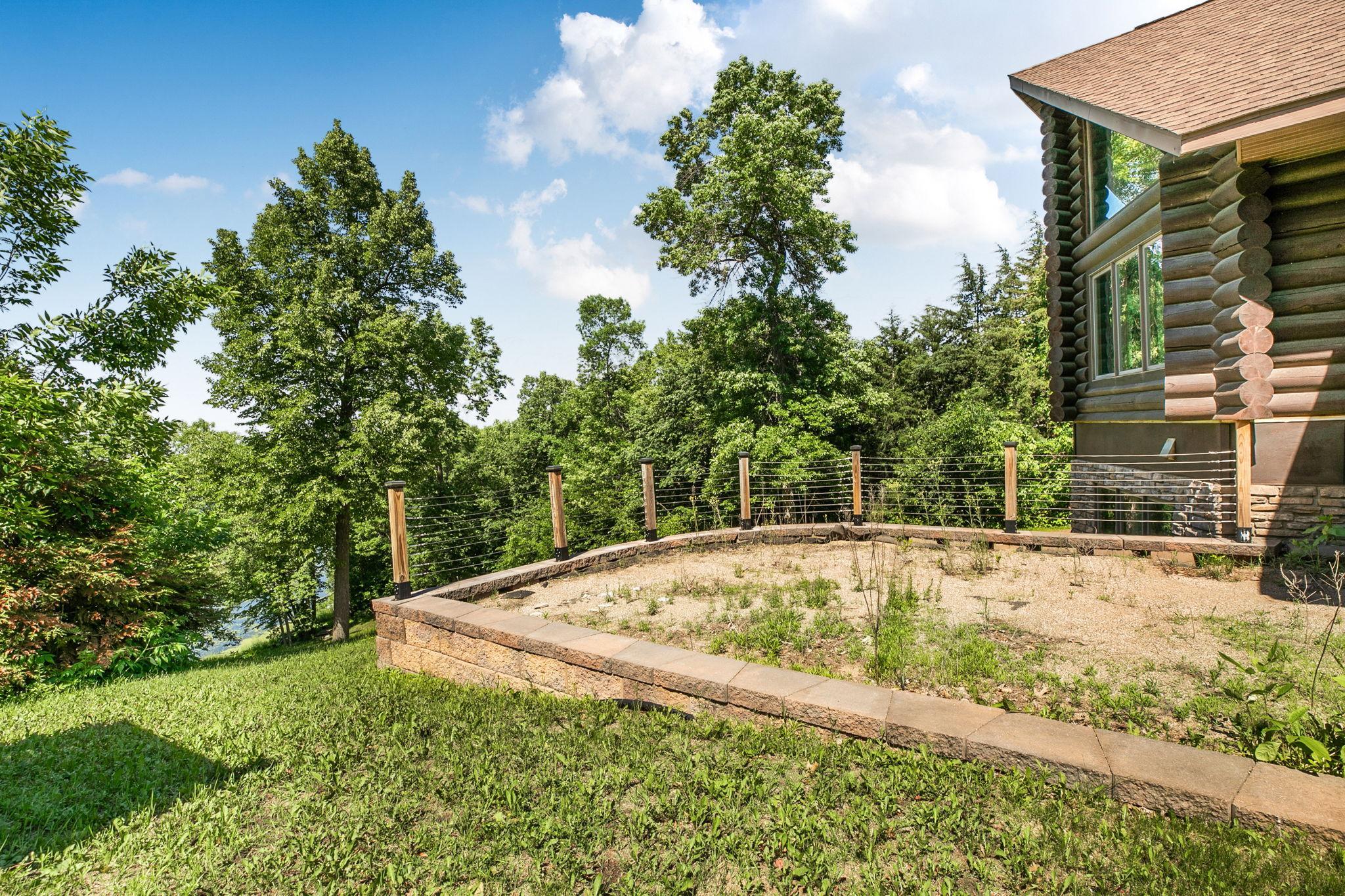 20368 Edgehill Circle