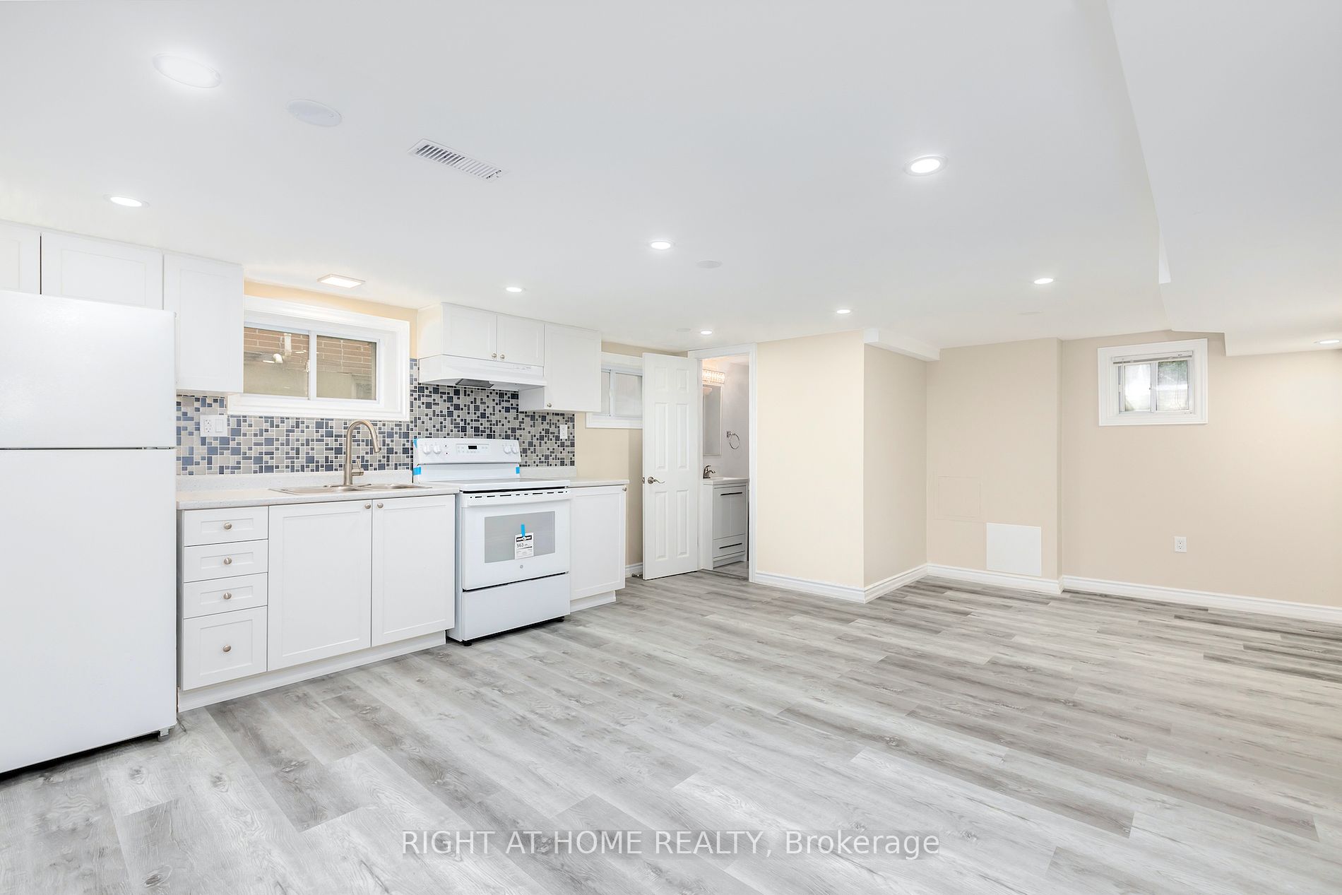 228 Greenwood Ave
