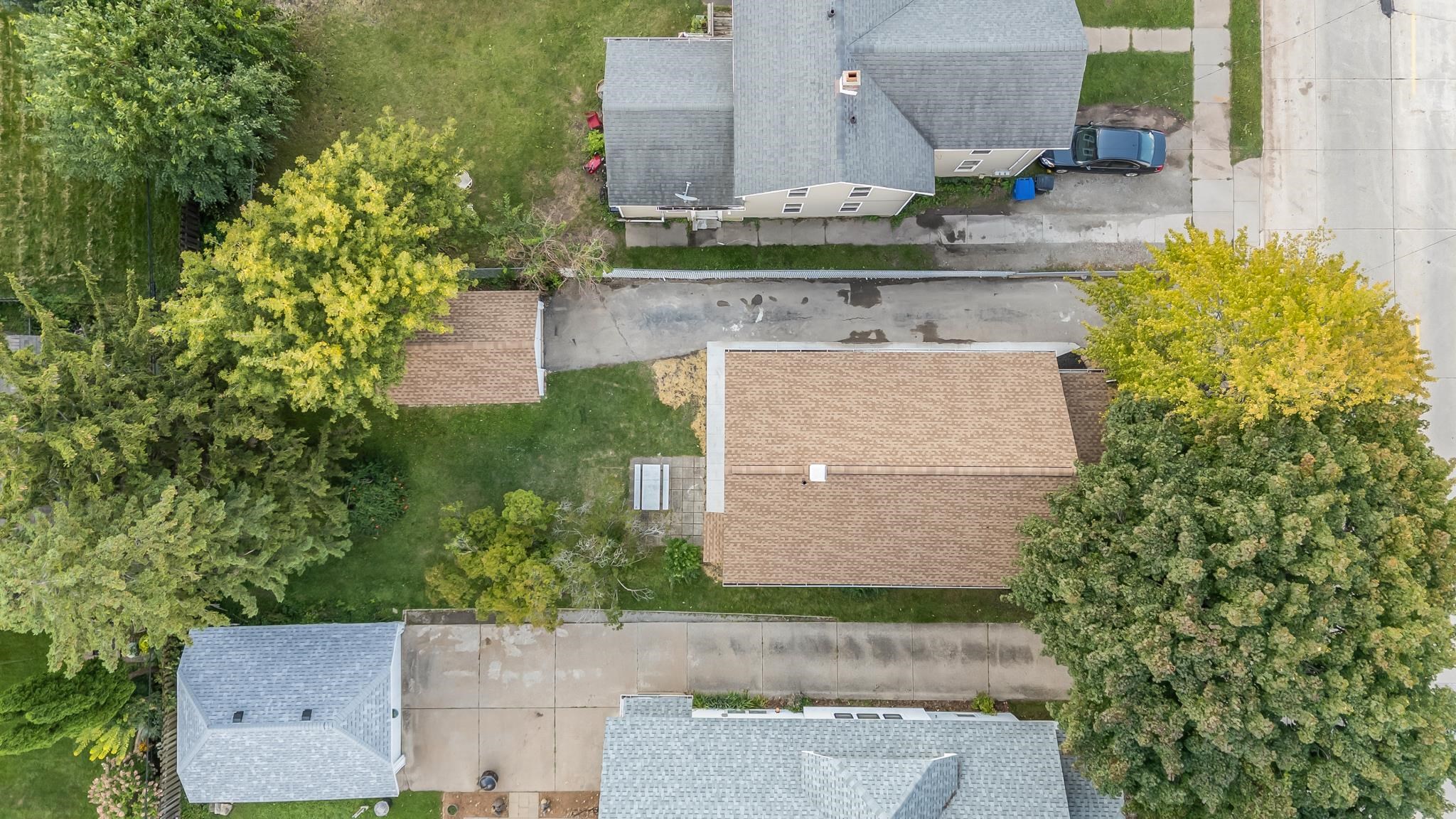 824 Bowen Street