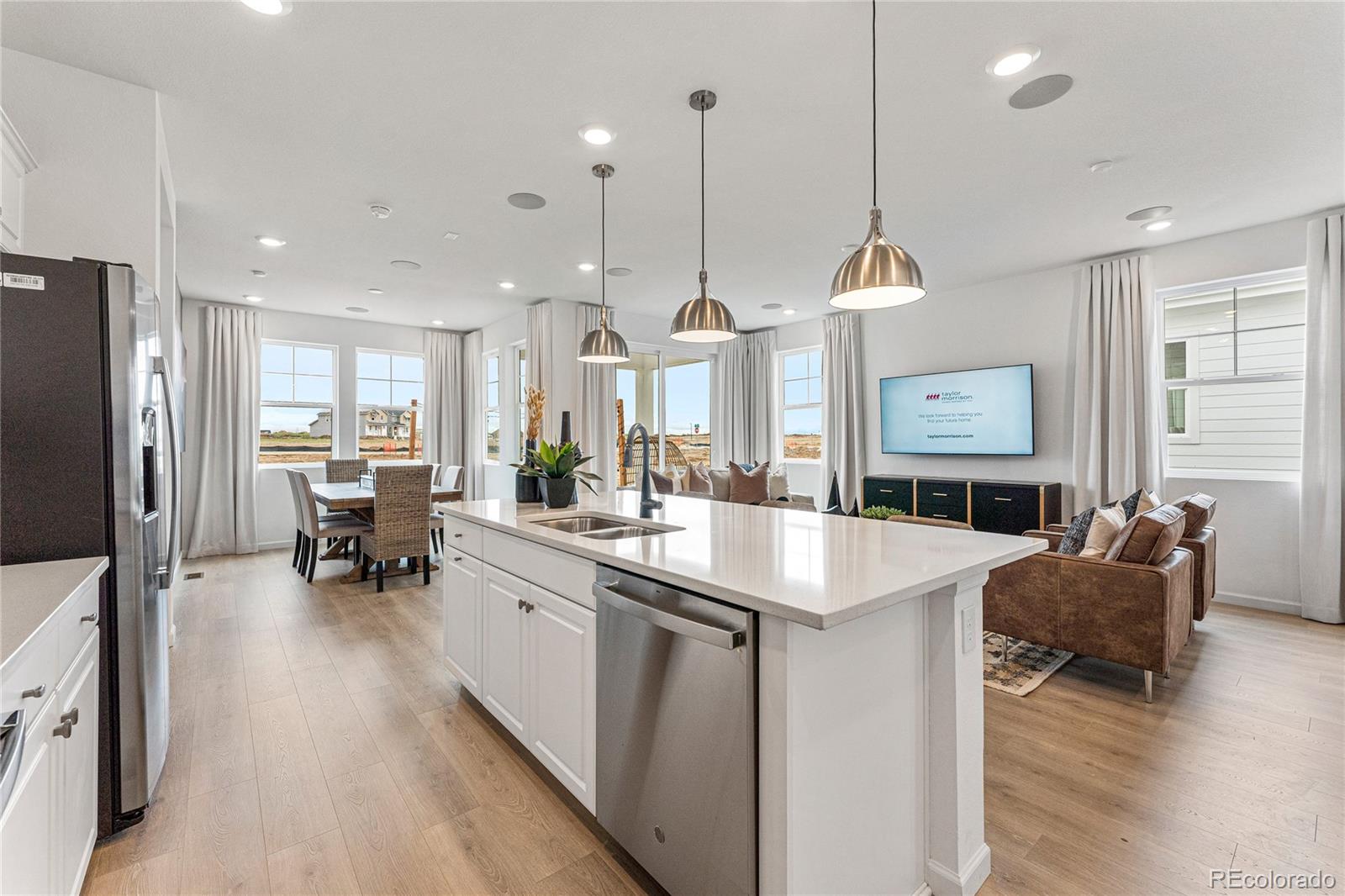 3510 N Duquesne Drive