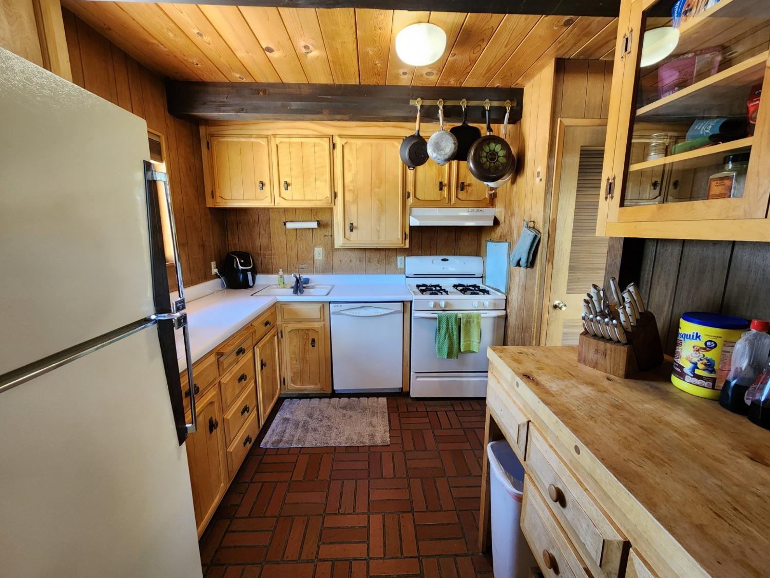 735 Bloods Ridge Road