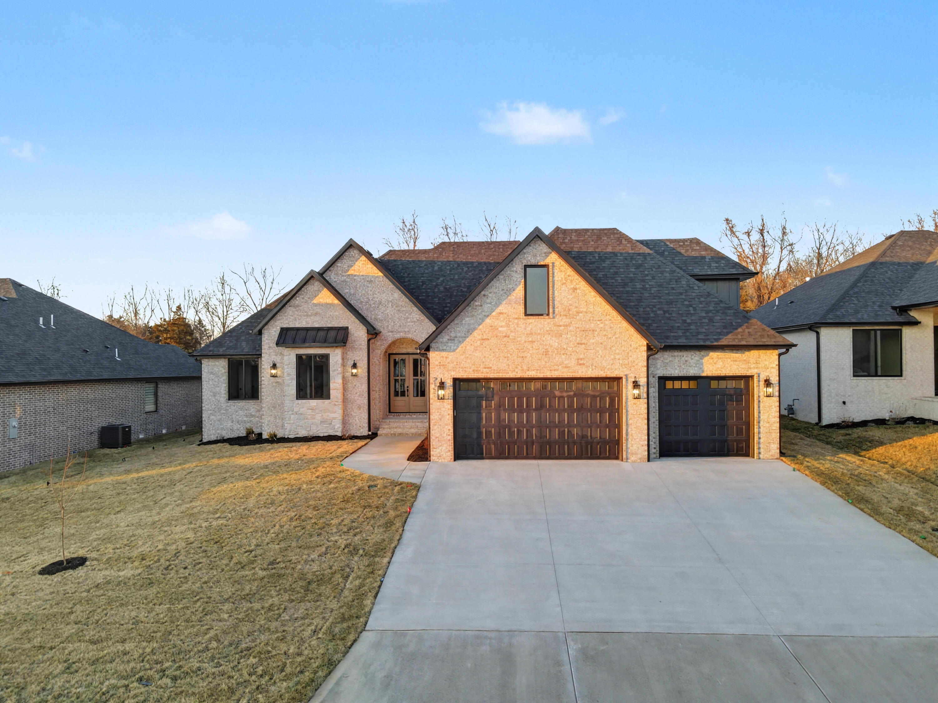 2157 North Silver Charm Avenue