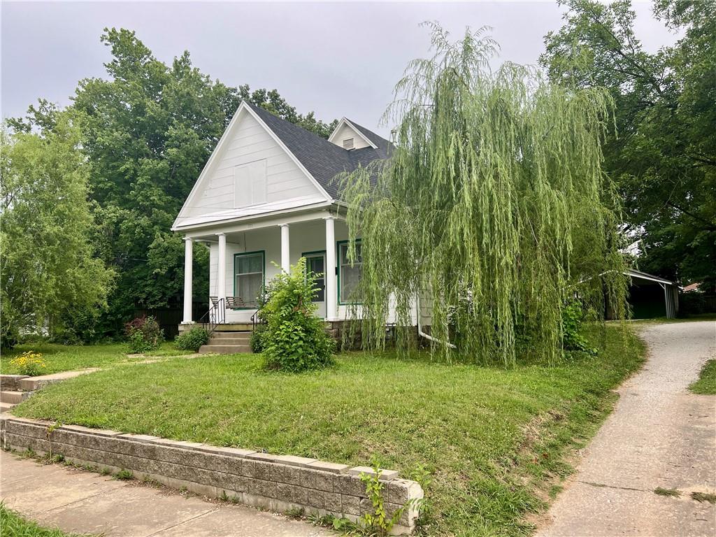721 W Walnut Street
