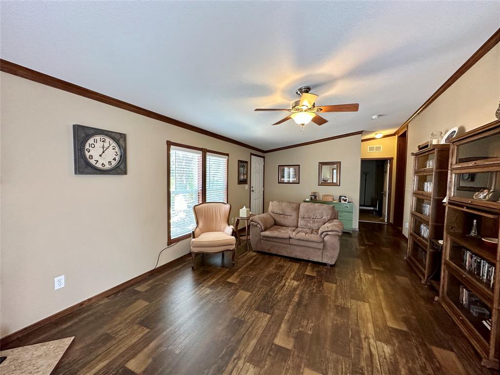 1636 County Road 207