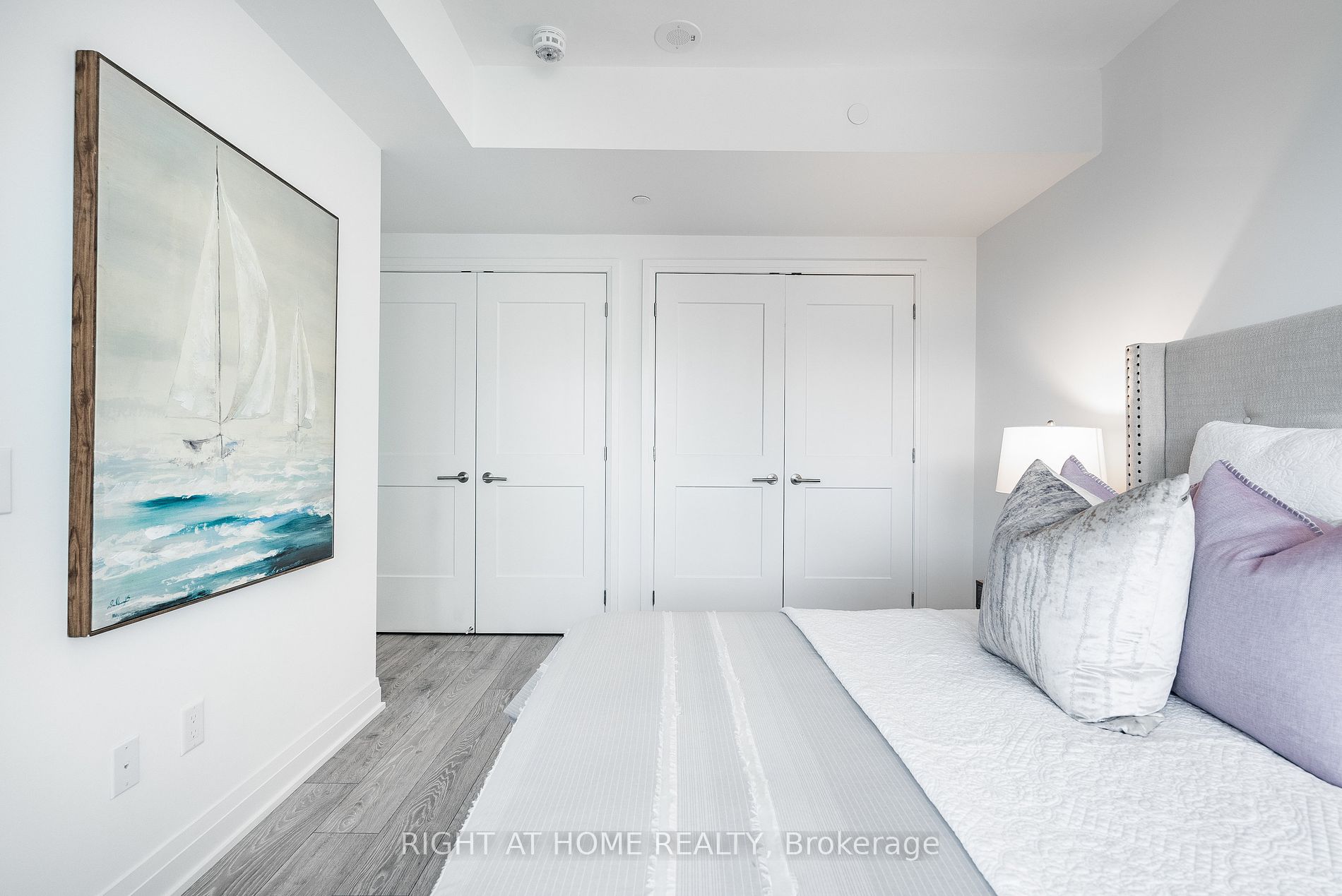 21 E Park St 802