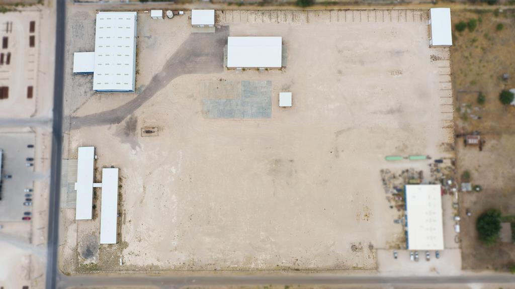 Opportunity to Sublease – Golder Ave., Odessa, TX. This property offers approximately 52,000 SF of divisible industrial space situated on 14.44 stabilized, fenced acres. The facility features metal construction, heavy power, and is crane-ready. Interior improvements include roughly 43,500 SF of climate controlled warehouse space and 8,500 SF of office space. Strategically located near Highway 385 and Loop 338 West.