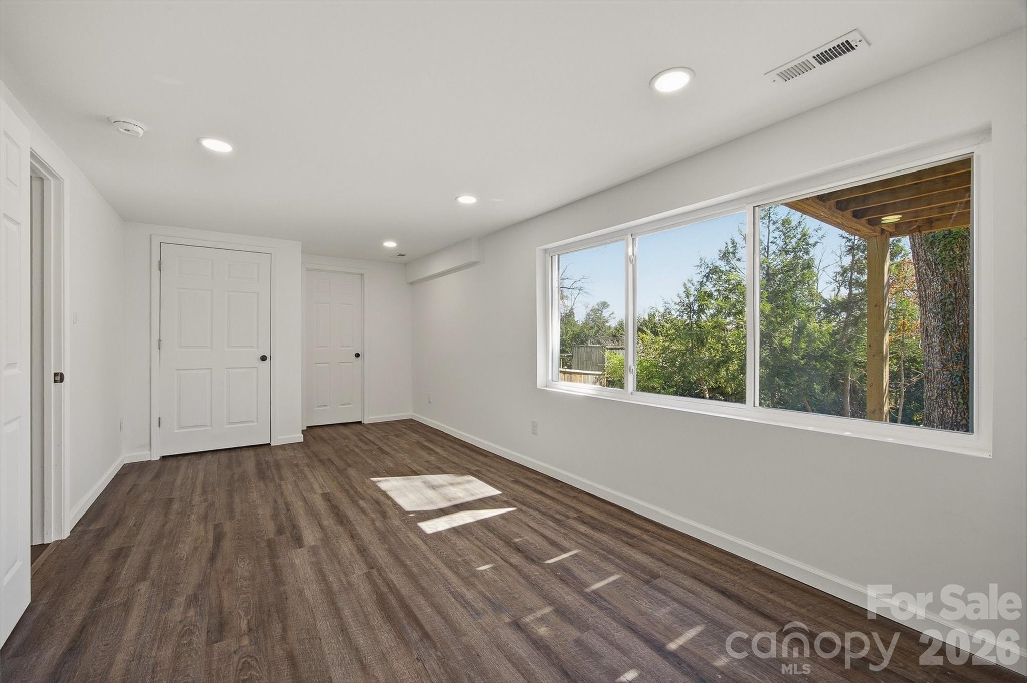 223 W Park Drive
