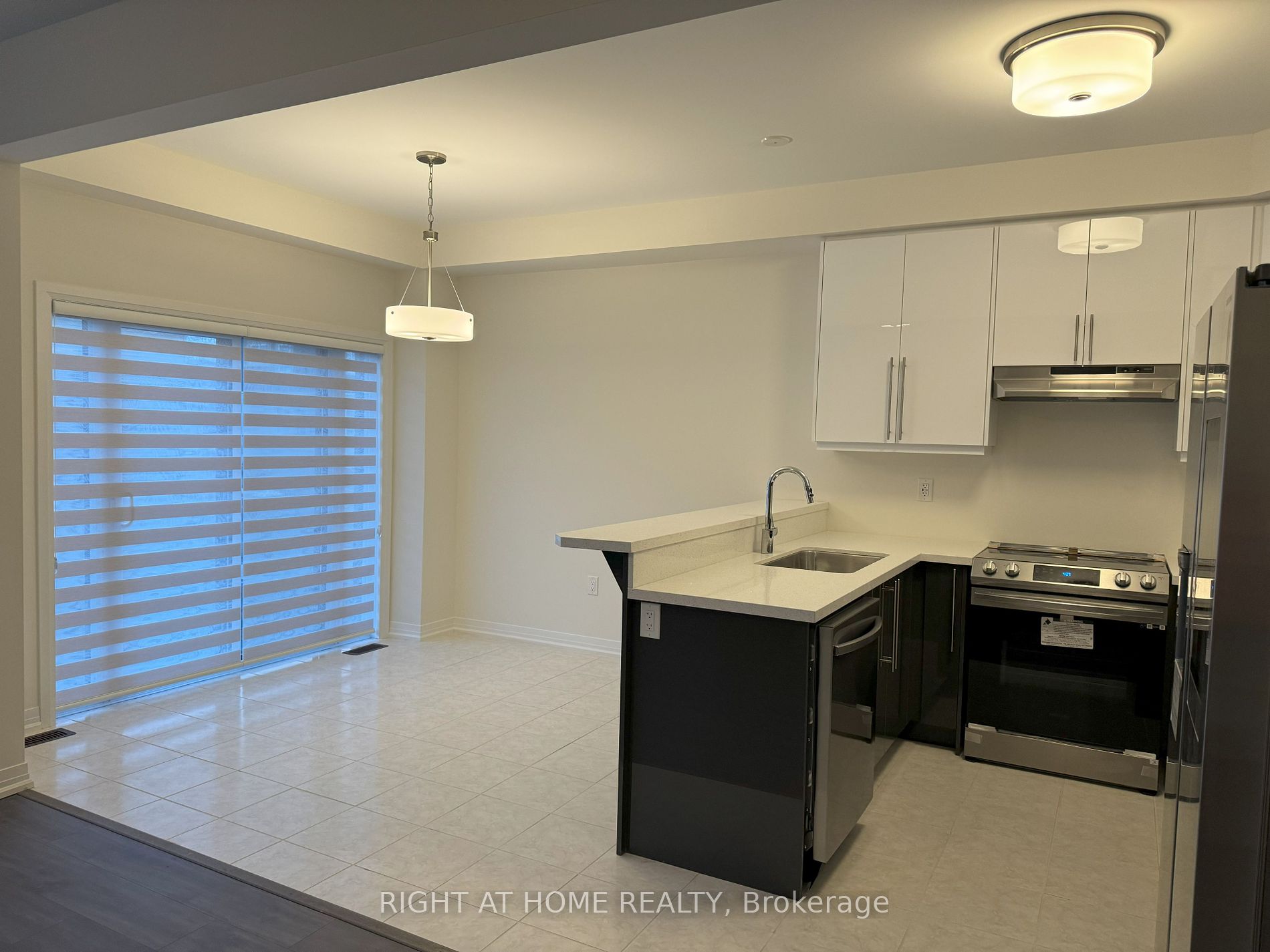 24 Tooker Dr