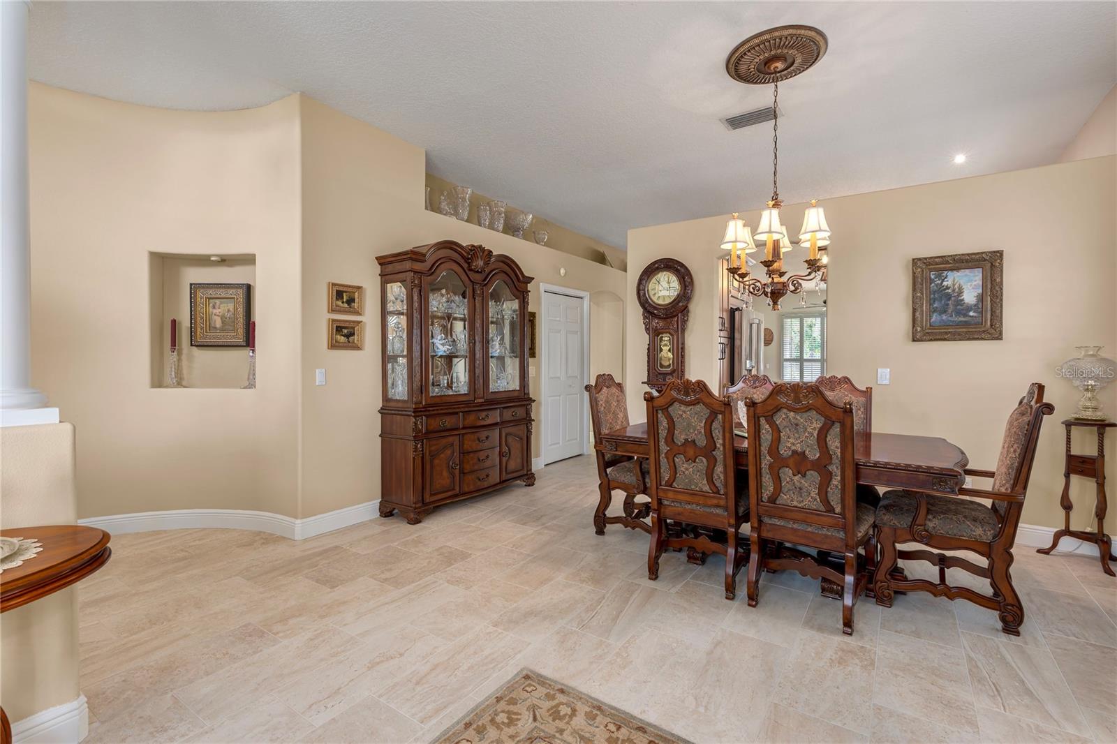 5911 Laurel Creek Trail