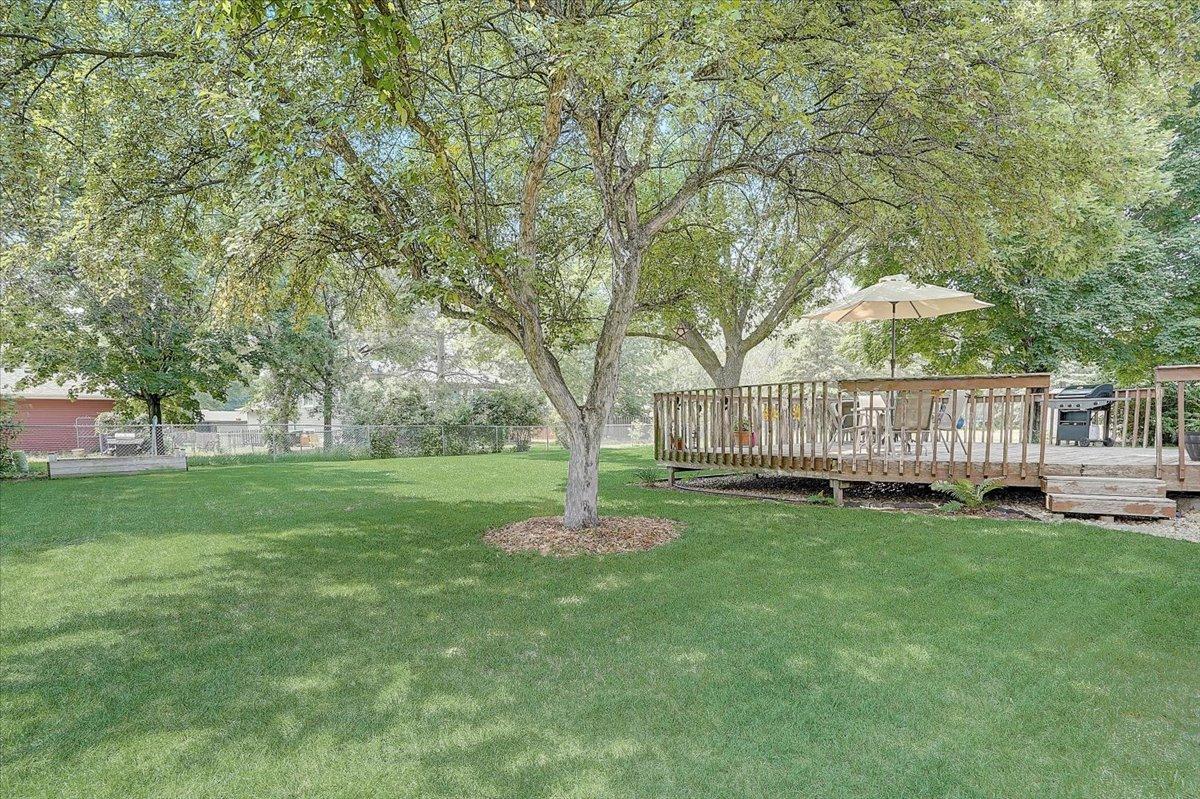 11211 Virginia Avenue N