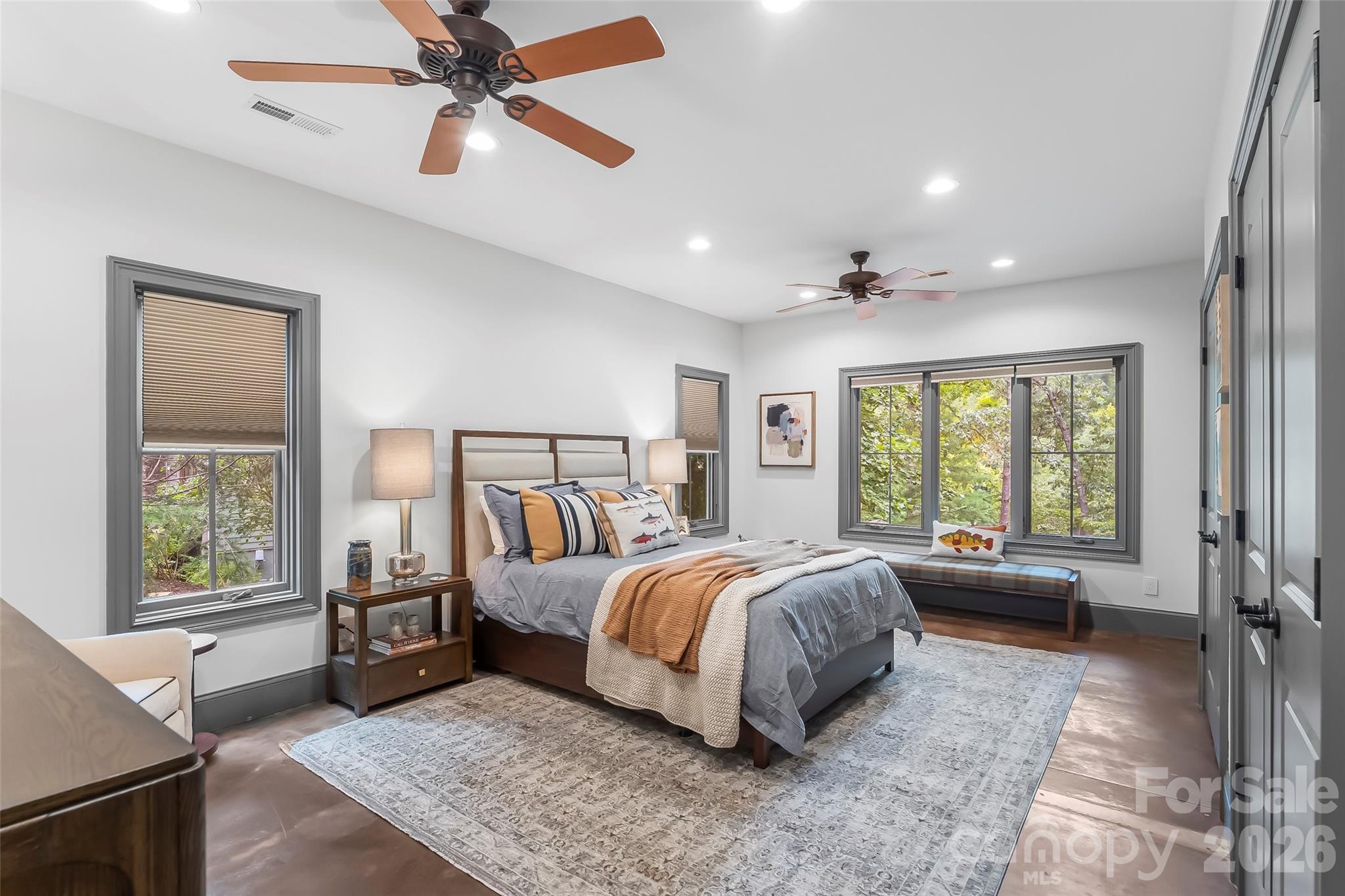 5069 Lighthouse Court