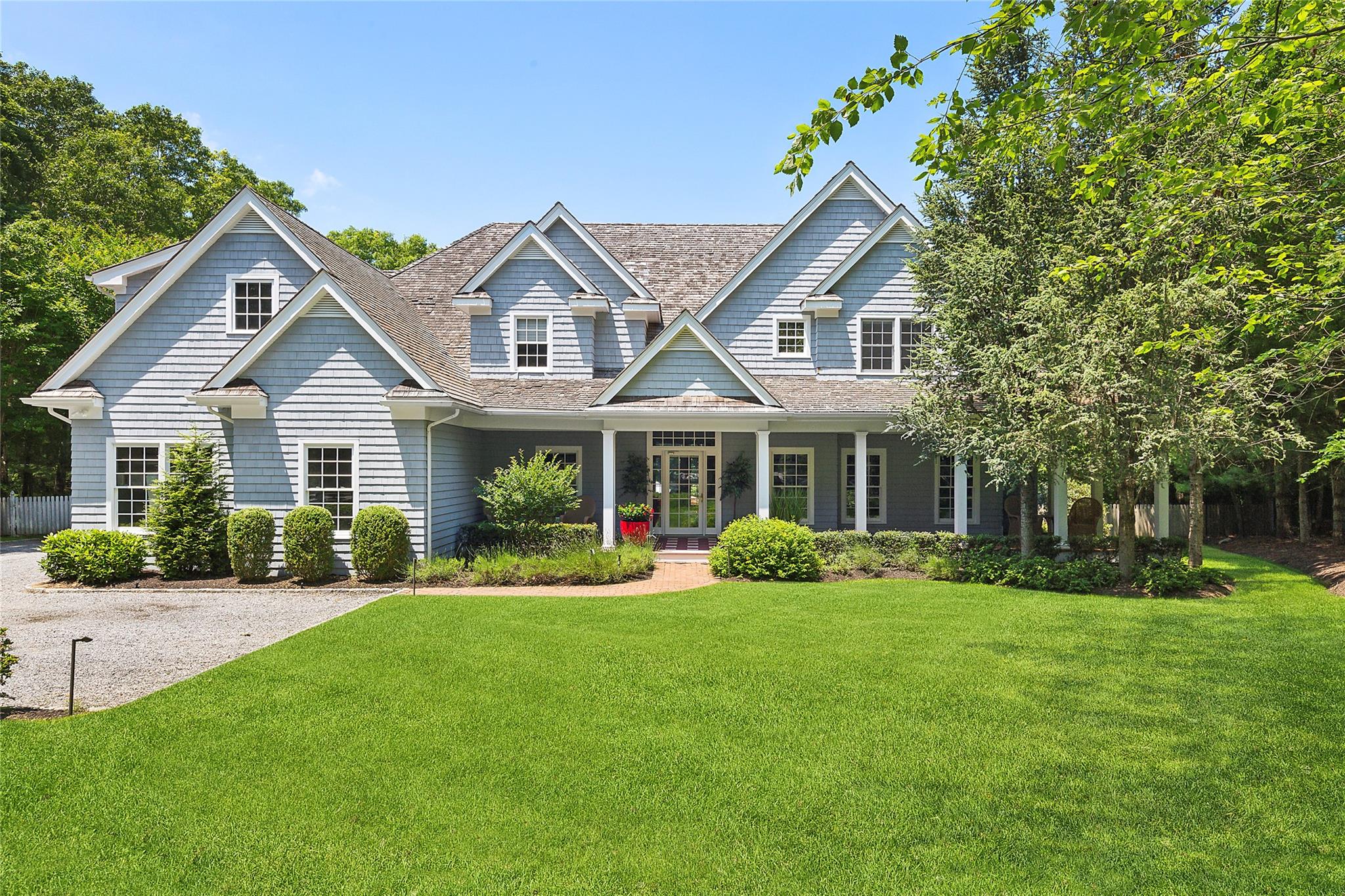 4 Barclay Court