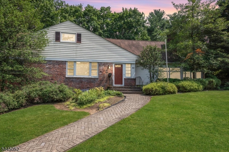 84 Green Ave