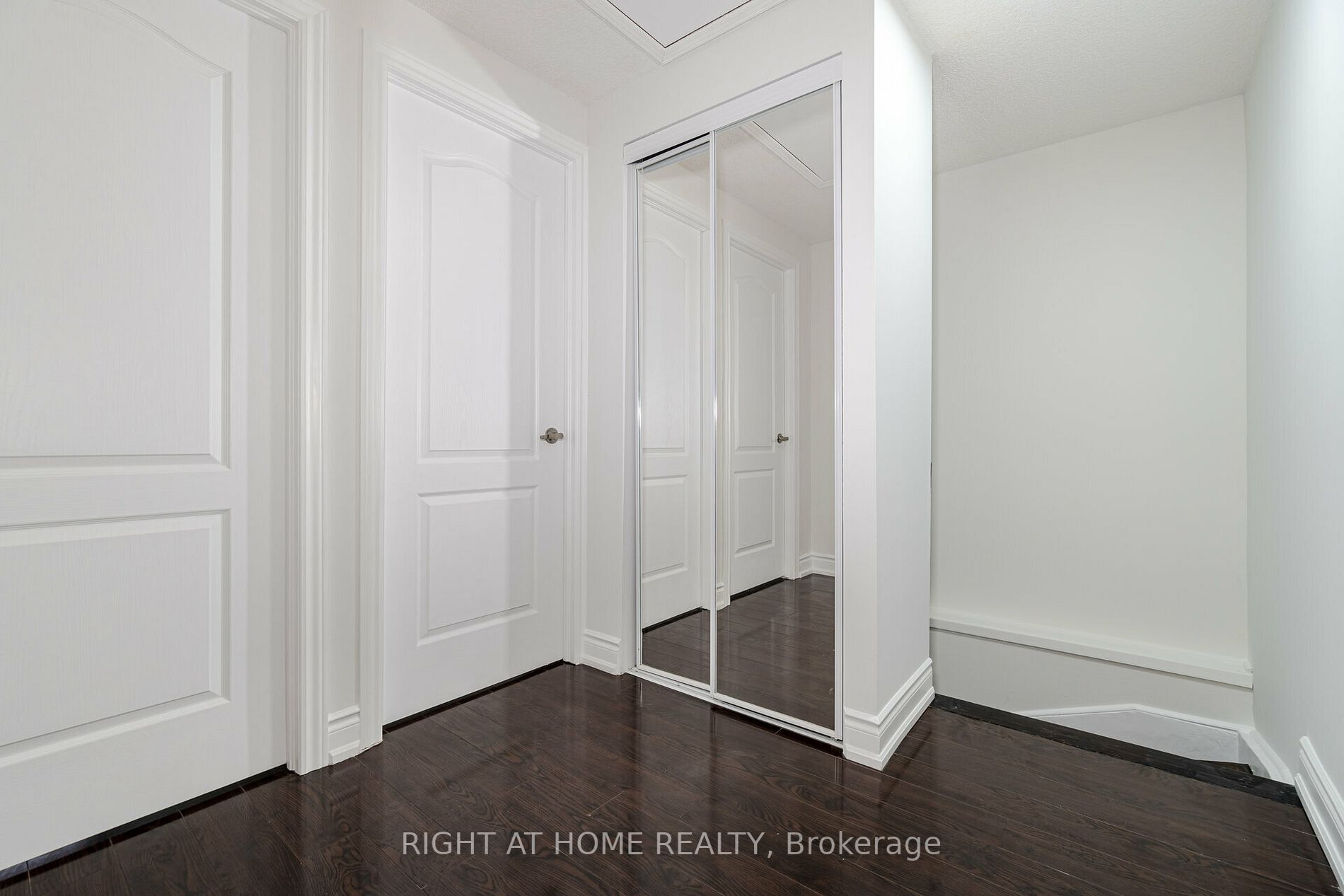 29 Gold Pine Crt